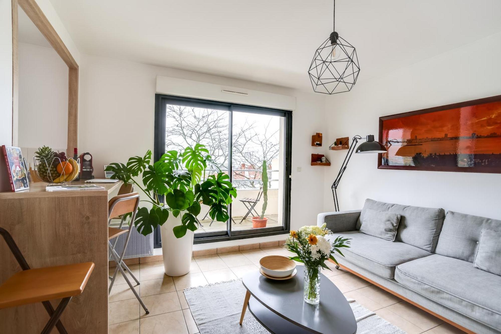Votre Escale - Le Petit Montmartre Apartment Niort Exterior photo