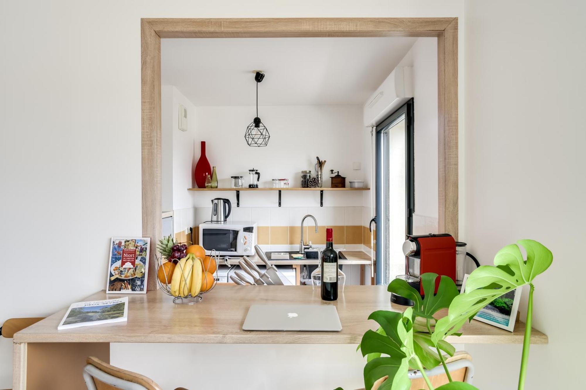 Votre Escale - Le Petit Montmartre Apartment Niort Exterior photo